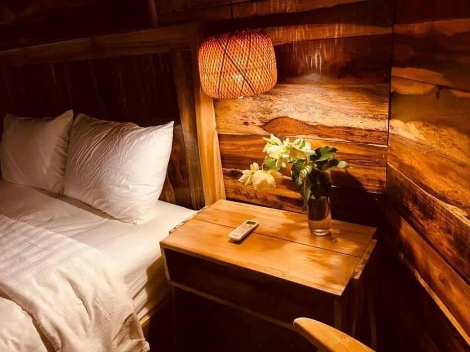 Tien Son Pleiku Homestay Zewnętrze zdjęcie